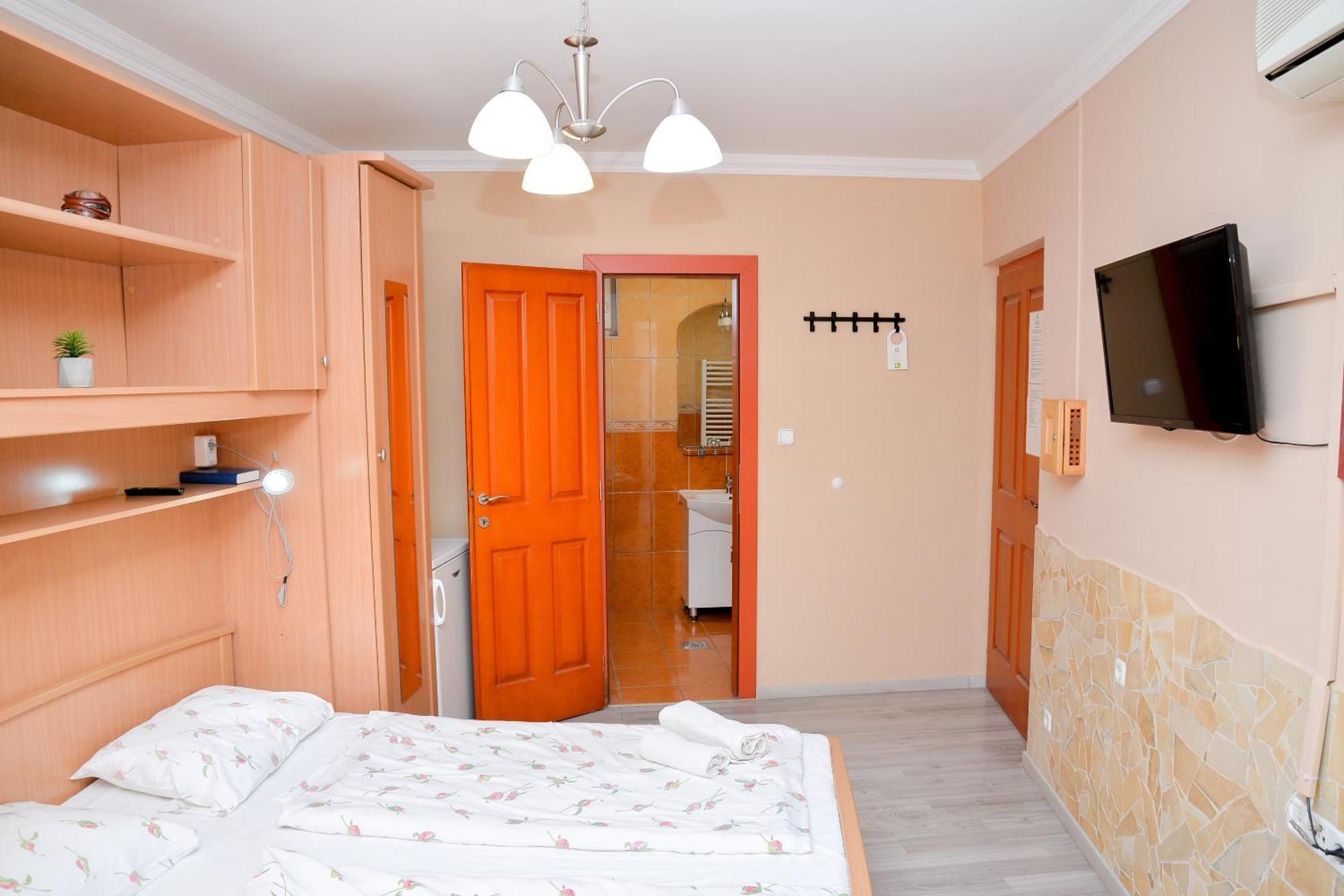 Bed and Breakfast Major Panzio Es Etterem Hajdúszoboszló Exteriér fotografie